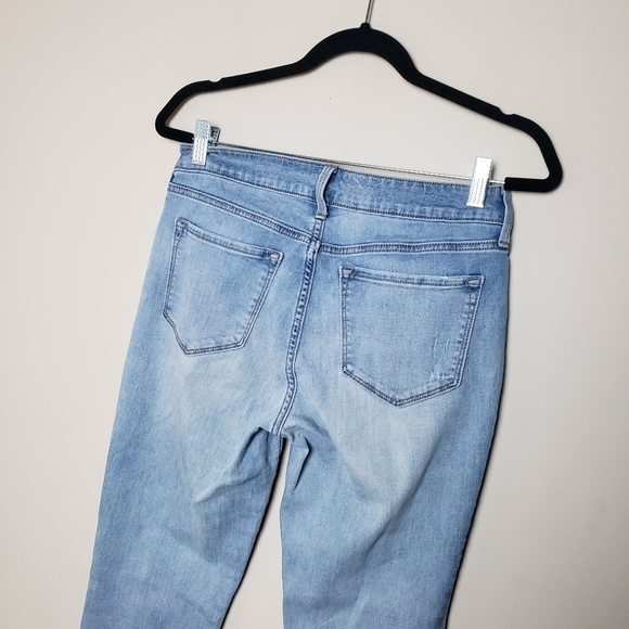 OLD NAVY Light Wash Rockstar Jeans - Picture 10 of 11